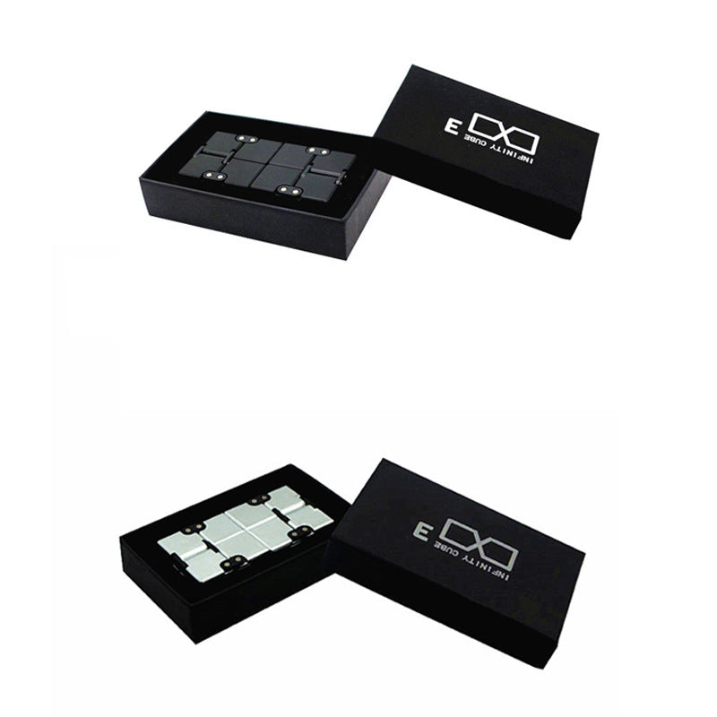 Infinity Cube - Lilo Bloom